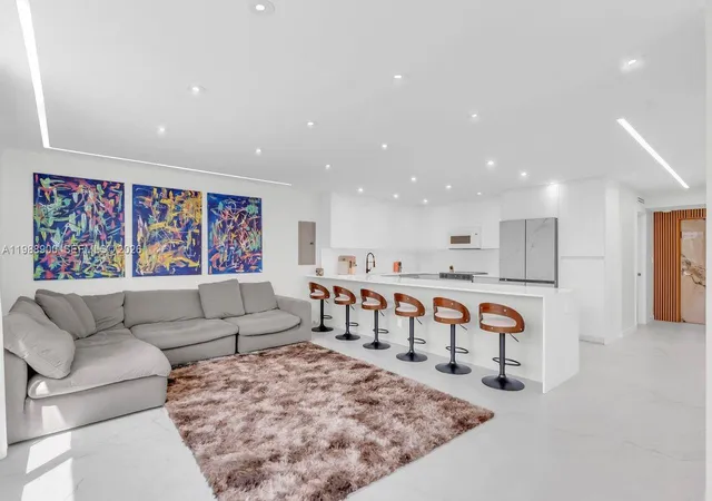 20441-ne-30th-ave-4249-aventura-fl-33180/hzid_1f135a71