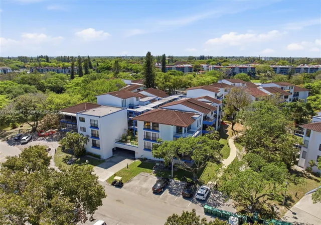 6010-s-falls-cir-dr-323-lauderhill-fl-33319/hzid_3d60c9f4