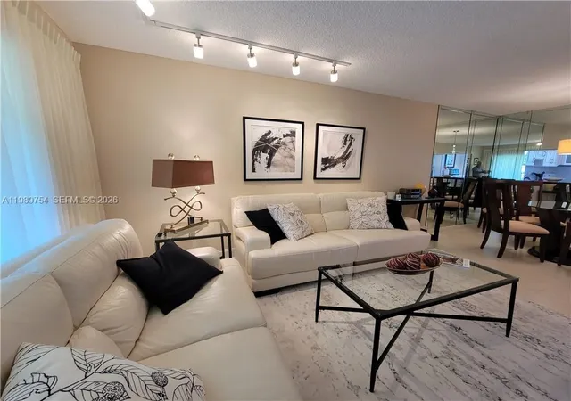 3774-inverrary-blvd-103p-lauderhill-fl-33319/hzid_fe062ee6