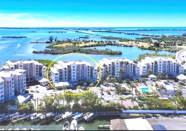 13313-gasparilla-rd-c402-placida-fl-33946/hzid_0abaafe8