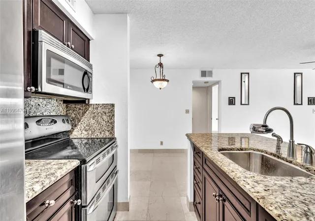 2796-s-university-dr-2104-davie-fl-33328/hzid_54b41fae