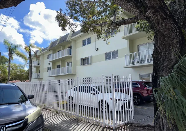 12890-ne-8th-ave-107-north-miami-fl-33161/hzid_47b9d6f2