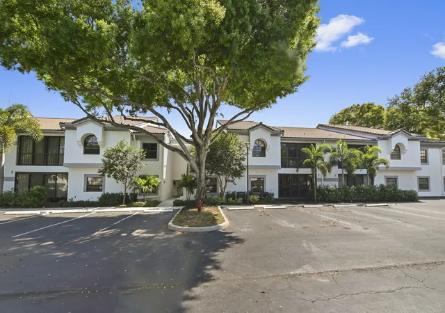 5450-verona-dr-o-boynton-beach-fl-33437/hzid_8ef48e35