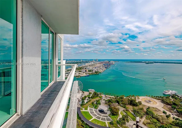 244-biscayne-blvd-uph4907-miami-fl-33132/hzid_5b81bce4