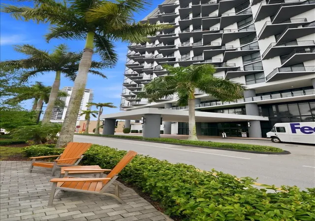 5300-paseo-blvd-1803-miami-springs-fl-33166/hzid_db0c9089