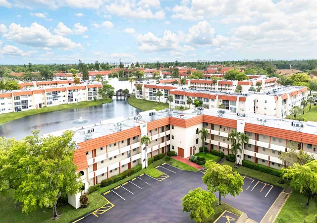 2800-sunrise-lakes-dr-w-apt-301-sunrise-fl-33322/hzid_7a766662