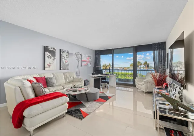 3300-s-ocean-blvd-207n-palm-beach-fl-33480/hzid_3d47f9d4