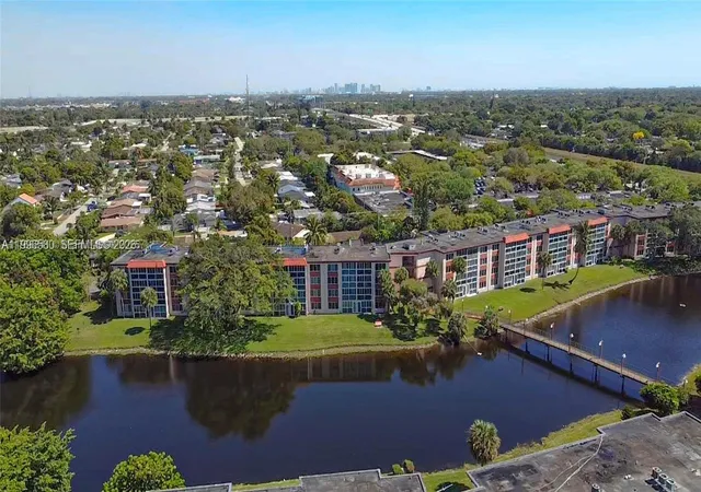 1103-nw-58th-ter-116-sunrise-fl-33313/hzid_8c12d76f