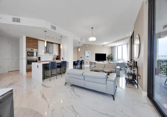 301-altara-ave-lph914-coral-gables-fl-33146/hzid_a497d84e