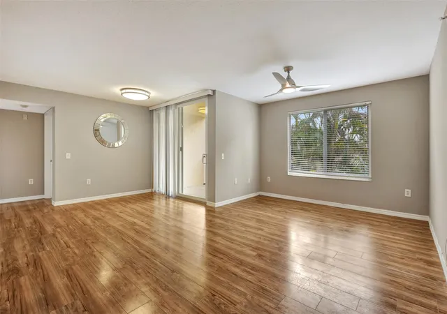 310-villa-cir-boynton-beach-fl-33435/hzid_79eca9a0