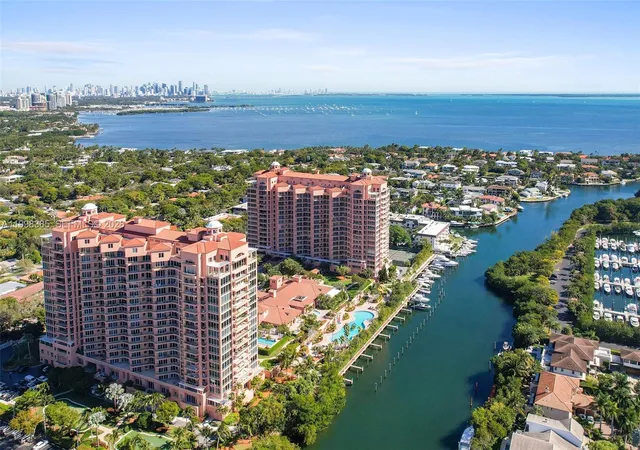 10-edgewater-dr-7g-coral-gables-fl-33133/hzid_e3b2bac7