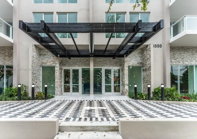 1850-monroe-st-409-hollywood-fl-33020/hzid_d9292205