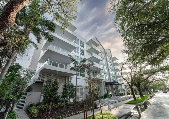 1850-monroe-st-403-hollywood-fl-33020/hzid_02e0c4f0
