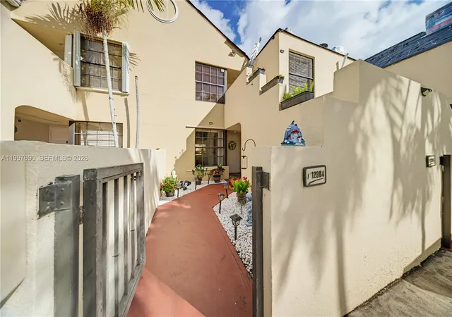 12984-sw-88th-lane-b104-miami-fl-33186/hzid_19cb056f
