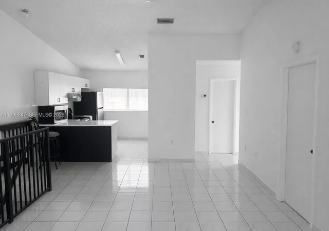 7891-w-29th-wy-202-hialeah-fl-33018/hzid_94c854a1