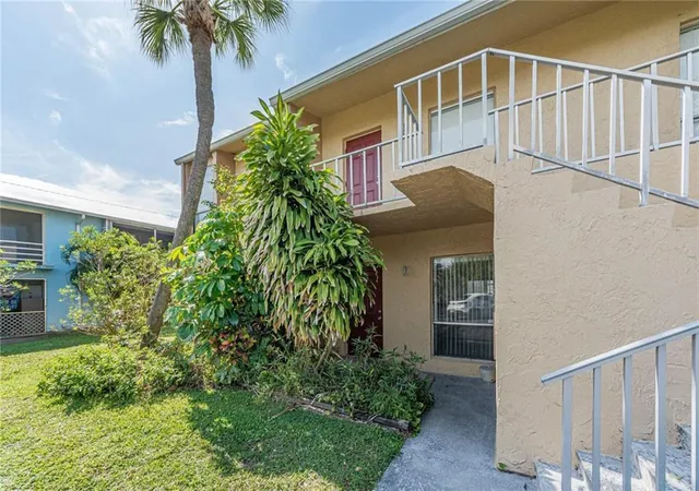 1555-14th-ave-201-vero-beach-fl-32960/hzid_9f9de8a8
