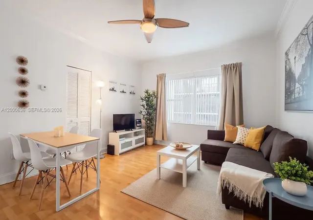 2615-collins-ave-37-miami-beach-fl-33140/hzid_887e708e