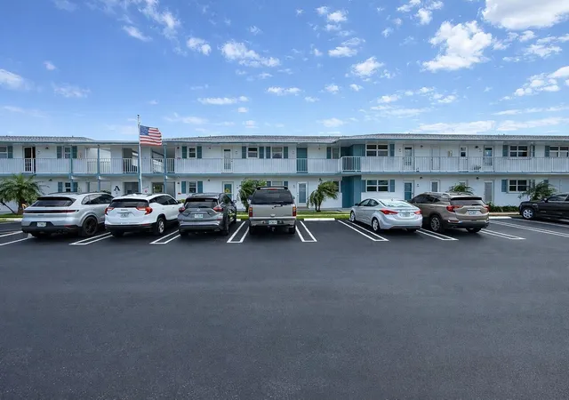 1114-lake-ter-205-boynton-beach-fl-33426/hzid_55470eb0