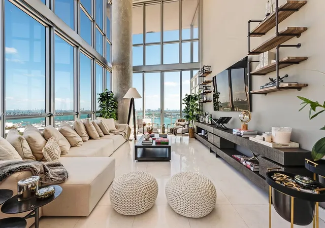 1100-biscayne-blvd-2105-miami-fl-33132/hzid_e8fe86dc
