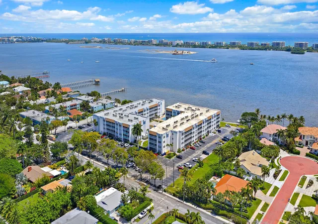 1516-s-lakeside-dr-106-lake-worth-beach-fl-33460/hzid_14f0a265