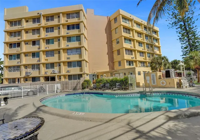 2400-ne-9th-st-603-fort-lauderdale-fl-33304/hzid_c2890dd7