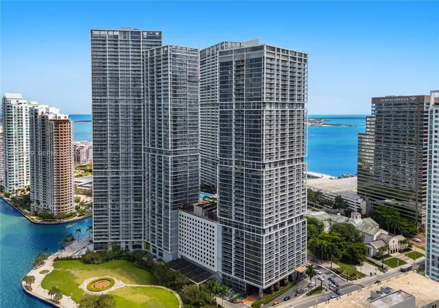 485-brickell-ave-4501-miami-fl-33131/hzid_0bfd535d