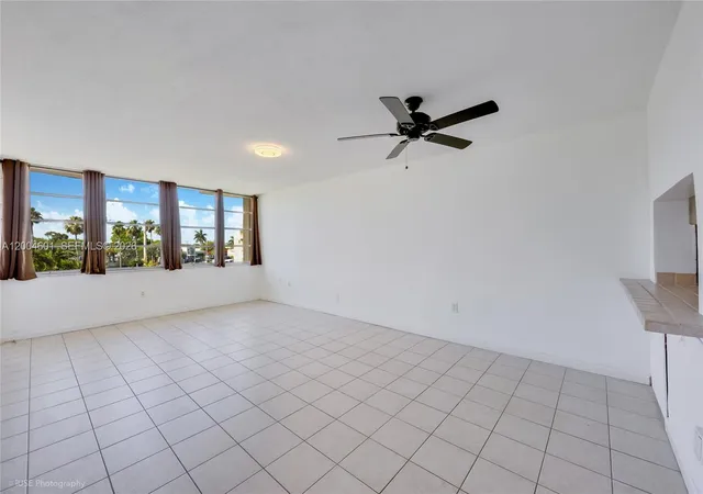 1551-ne-miami-gdns-dr-322-miami-fl-33179/hzid_d3ca05e4
