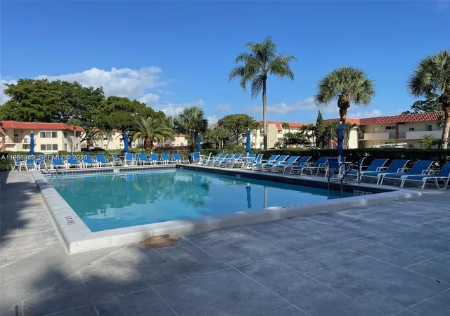 8940-s-hollybrook-blvd-306-pembroke-pines-fl-33025/hzid_fb570d56