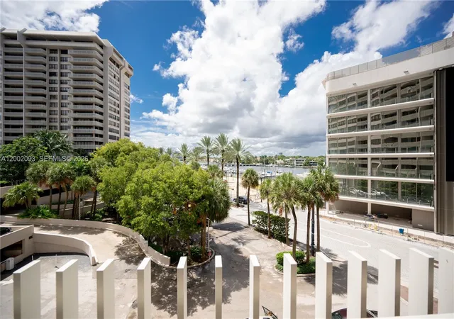 3-grove-isle-dr-c308-miami-fl-33133/hzid_fbb734e3