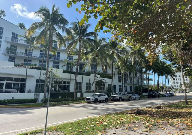 2001-meridian-ave-426-miami-beach-fl-33139/hzid_bb10648d