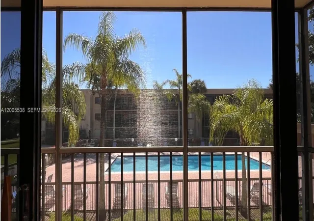 8415-sw-107th-ave-208w-miami-fl-33173/hzid_93bcaec9