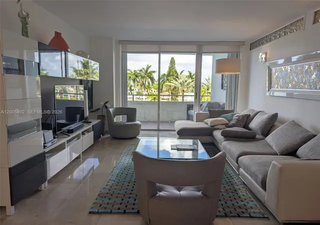 5161-collins-ave-518-miami-beach-fl-33140/hzid_60f16d57