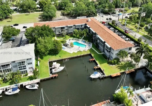 900-sw-12th-st-110-fort-lauderdale-fl-33315/hzid_f28fcc89