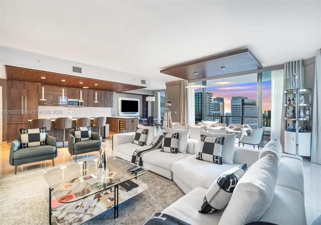 88-sw-7th-st-3801-miami-fl-33130/hzid_18fcb85d