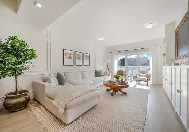 120-salamanca-ave-3b-coral-gables-fl-33134/hzid_535a8773