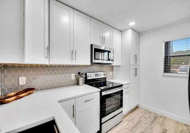 701-n-indian-river-dr-105-fort-pierce-fl-34950/hzid_9b86c158