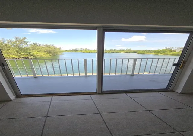 8240-sw-210th-st-214-cutler-bay-fl-33189/hzid_8bc3bf92