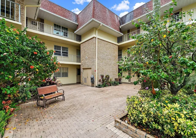 5570-tamberlane-cir-131-palm-beach-gardens-fl-33418/hzid_c0371c29