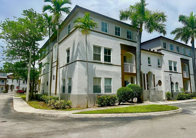 4371-sw-160th-avenue-203-miramar-fl-33027/hzid_5e60440e