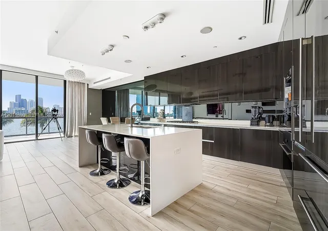 3300-ne-188th-st-216-aventura-fl-33180/hzid_0444ea98