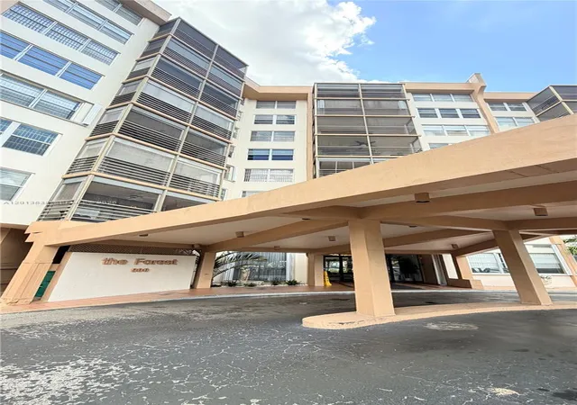 900-saint-charles-pl-520-pembroke-pines-fl-33026/hzid_7181c3ac