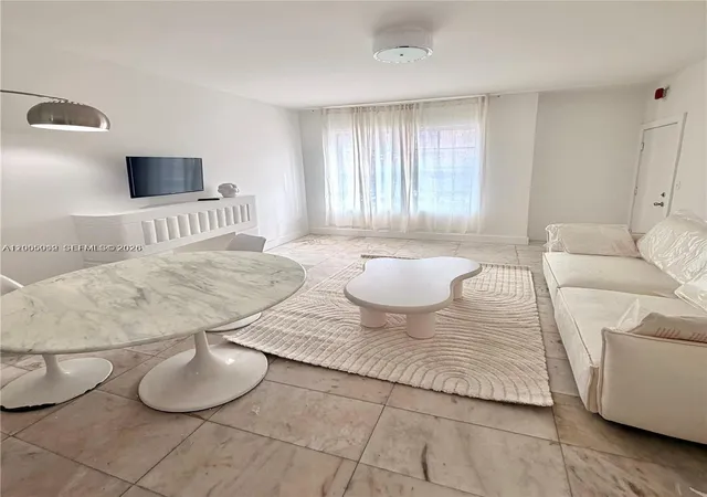 801-8th-st-104-miami-beach-fl-33139/hzid_0184d3ef
