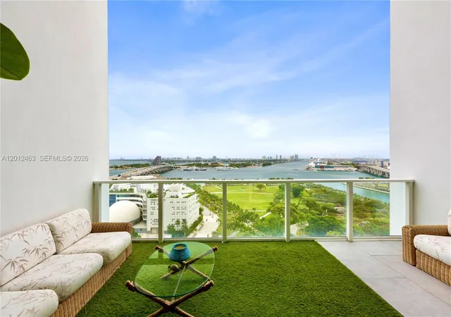 1040-biscayne-blvd-1602-miami-fl-33132/hzid_92b38705