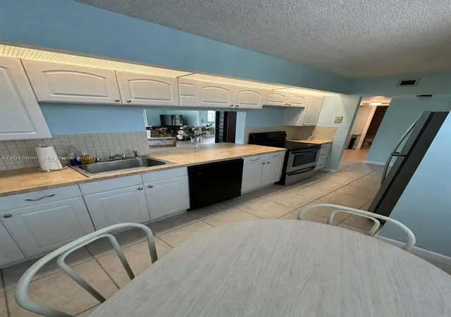 6800-cypress-rd-415-plantation-fl-33317/hzid_68a44669