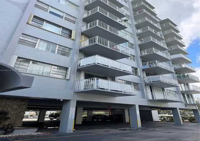 1470-ne-125th-ter-205-north-miami-fl-33161/hzid_93bdb07f