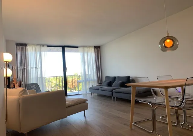 780-ne-69th-st-506-miami-fl-33138/hzid_8cb426ea
