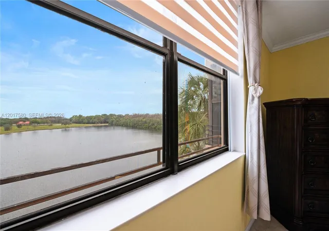 2768-s-carambola-cir-s-403-coconut-creek-fl-33066/hzid_97c7c8ba