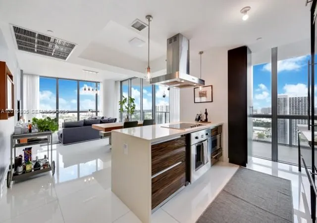 1100-biscayne-blvd-3205-miami-fl-33132/hzid_0fd8456f