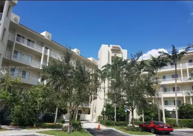 3500-oaks-clubhouse-dr-211-pompano-beach-fl-33069/hzid_859861b5