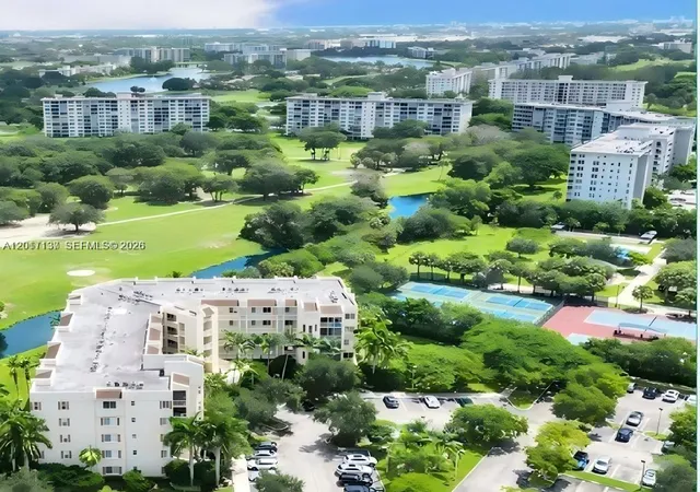 3500-oaks-clubhouse-dr-211-pompano-beach-fl-33069/hzid_859861b5
